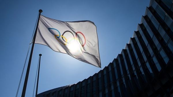 Лондон призвал спонсоров Игр-2024 оказать давление на МОК по поводу допуска России на ОИ<br />
